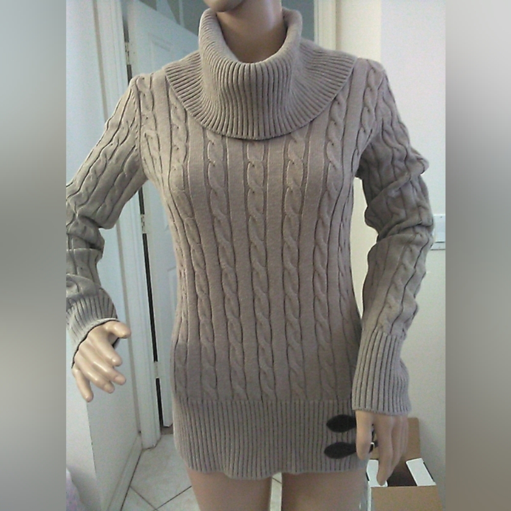 Lk New Calvin Klein Taupe Cable Knit Turtleneck Sweater W/ Side Buckles SM FAB.